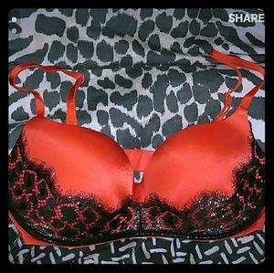 Victoria's Secret Balconet Bombshell Bra